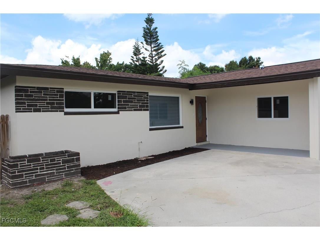 1762 Bonnie Court Fort Myers FL 33901 2025002284 image1
