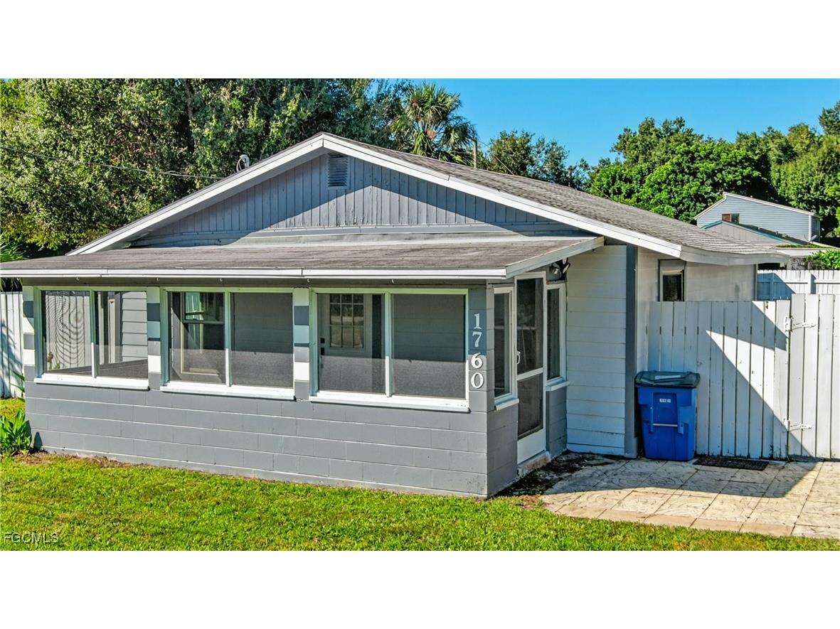 1762 Woodward Avenue North Fort Myers FL 33903 2025018272 image1