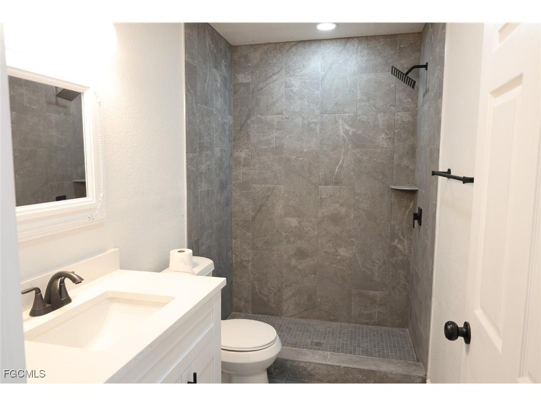 1762 Woodward Avenue North Fort Myers FL 33903 2025018272 image20