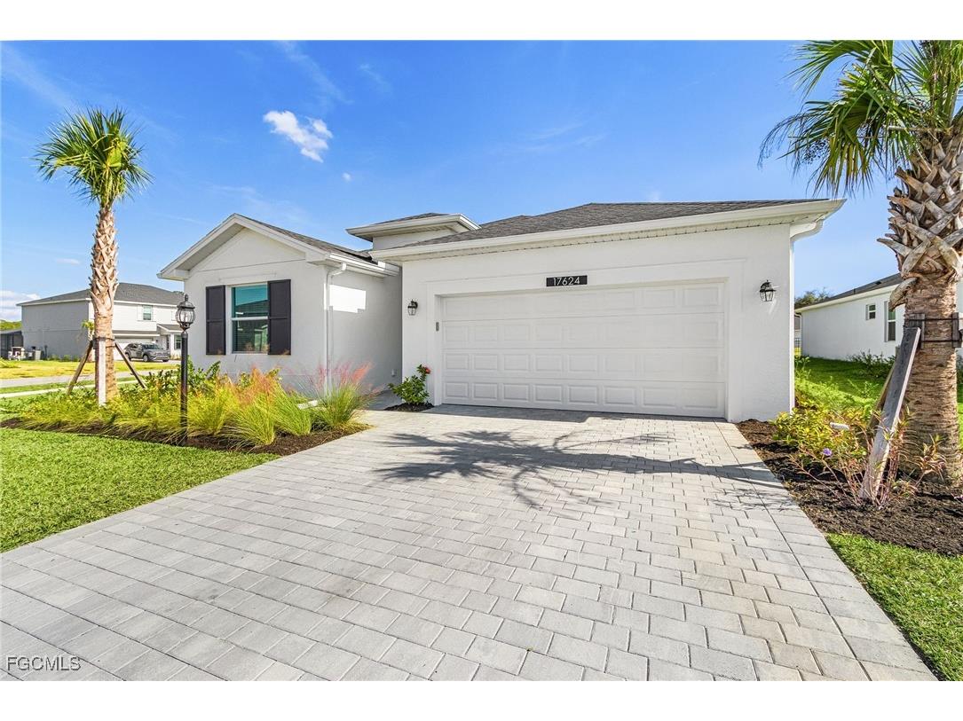 17624 Saddleback Loop North Fort Myers FL 33917 2025022079 image2