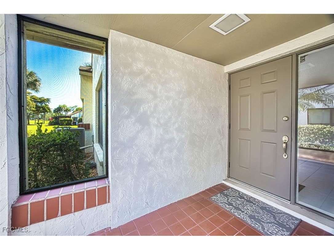 1763 Augusta Drive Fort Myers FL 33907 2026000625 image7