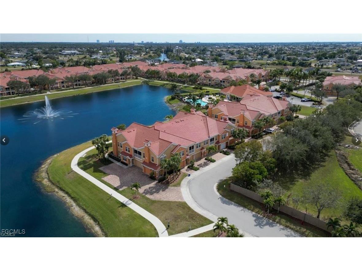 1763 Concordia Lake Circle #3306 Cape Coral FL 33909 2025000171 image1