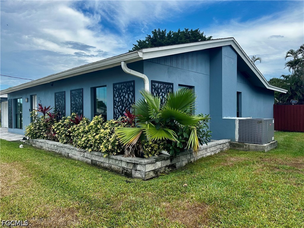 1763 Inlet Drive North Fort Myers FL 33903 2026021451 image3