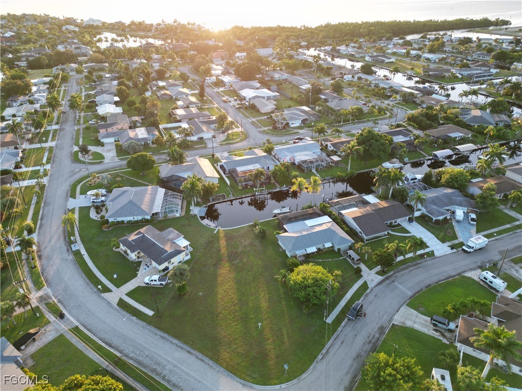 1763 Lakeview Boulevard North Fort Myers FL 33903 2025016673 image5