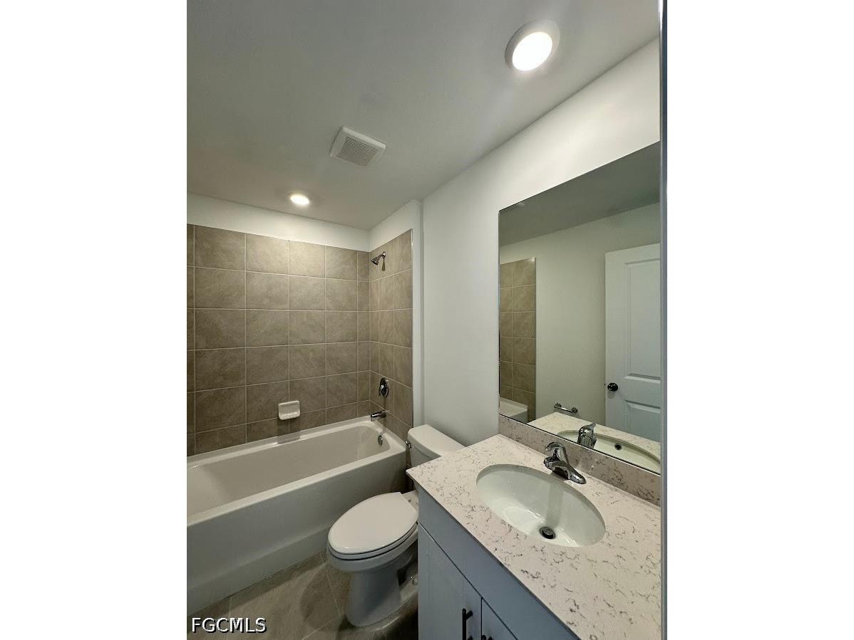 17669 Paradiso Way North Fort Myers FL 33917 2026026076 image3