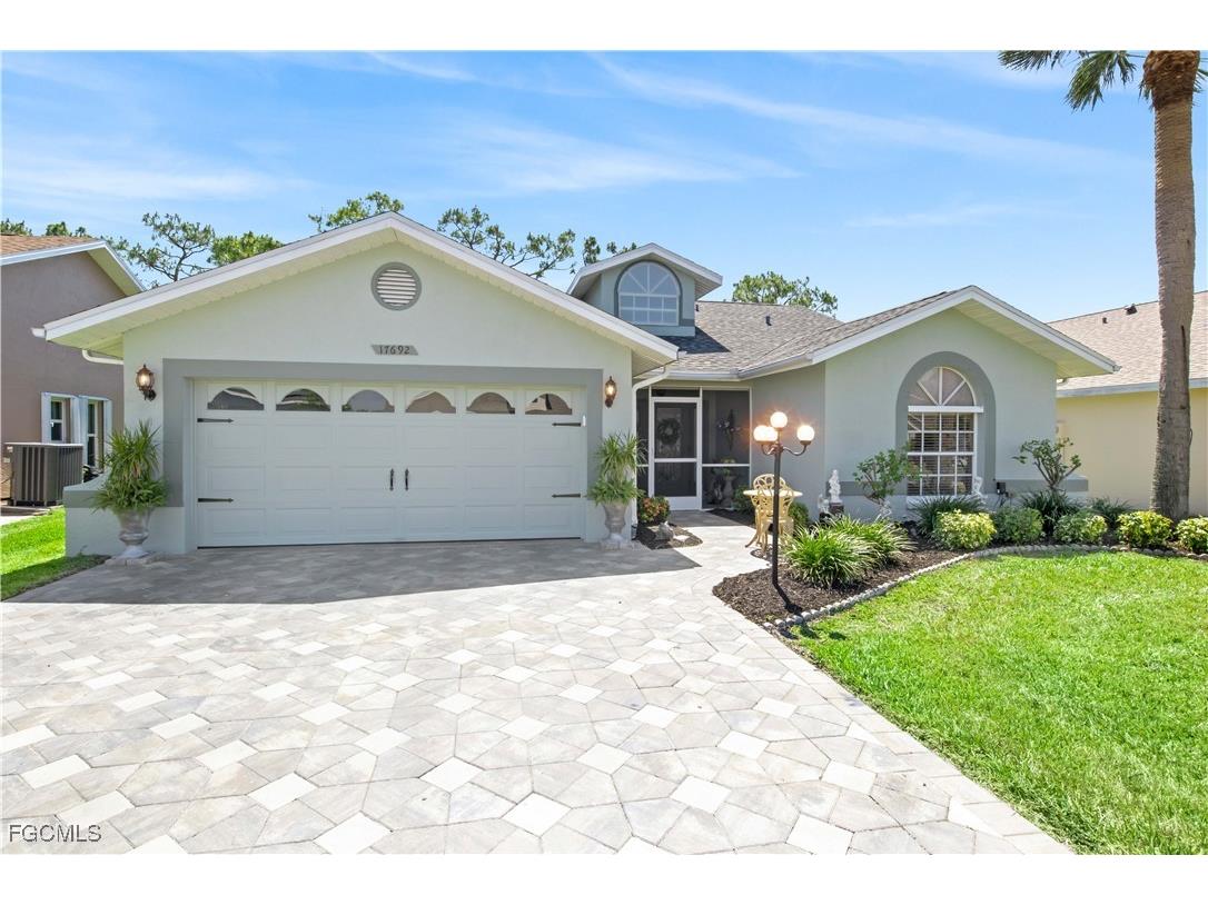 17692 Acacia Drive North Fort Myers FL 33917 2025011131 image1