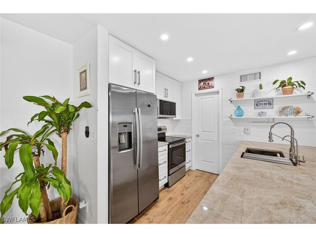 177 Forest Lakes Boulevard #104 Naples FL 34105 226010020 image10
