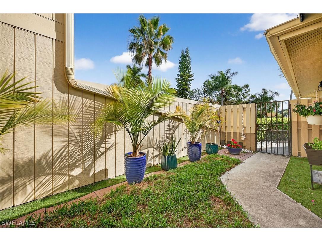 177 Forest Lakes Boulevard #104 Naples FL 34105 226010020 image24