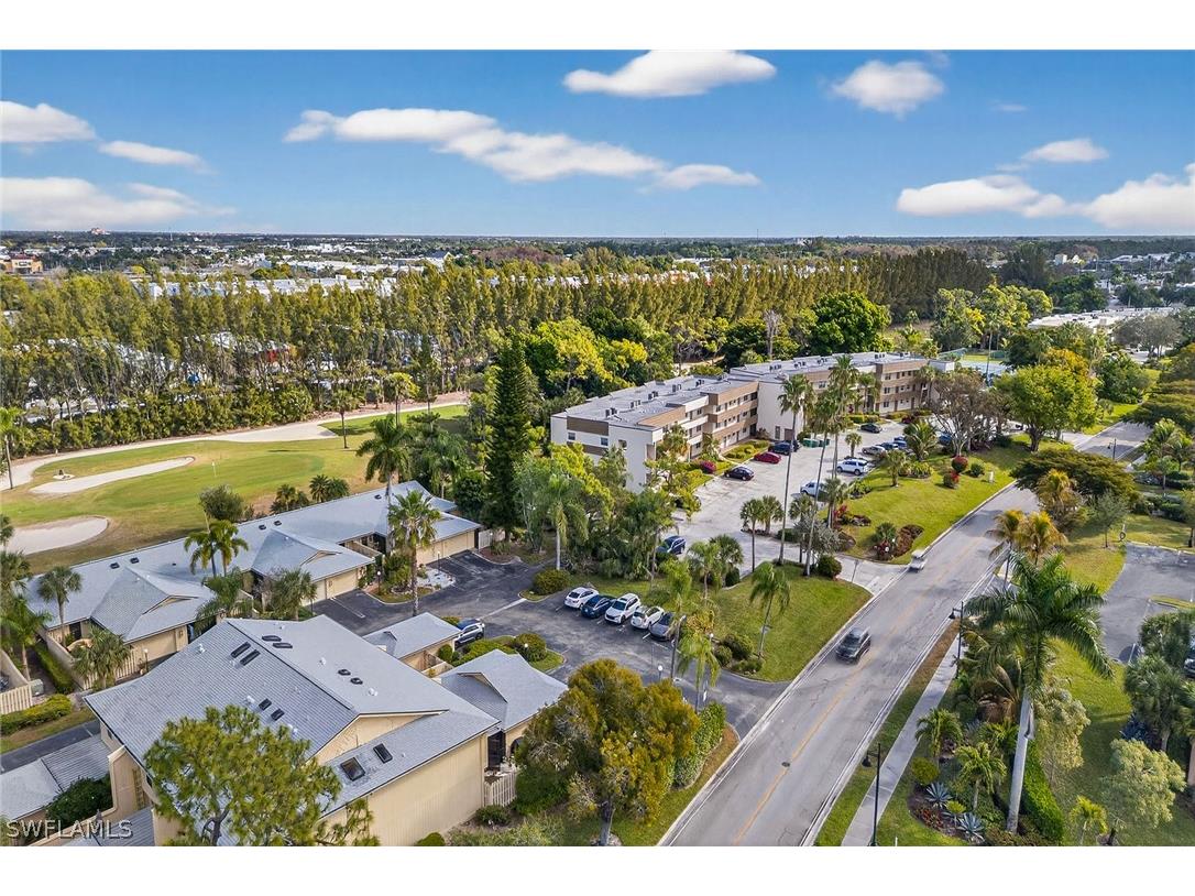 177 Forest Lakes Boulevard #104 Naples FL 34105 226010020 image30