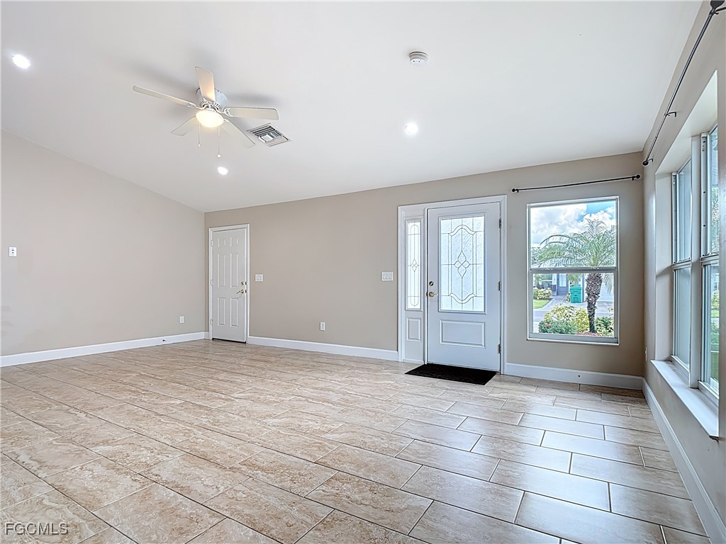 177 Village Circle #31 Labelle FL 33935 2025012193 image8