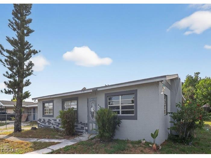 1770 N Markley Court Fort Myers FL 33916 2025021100 image3