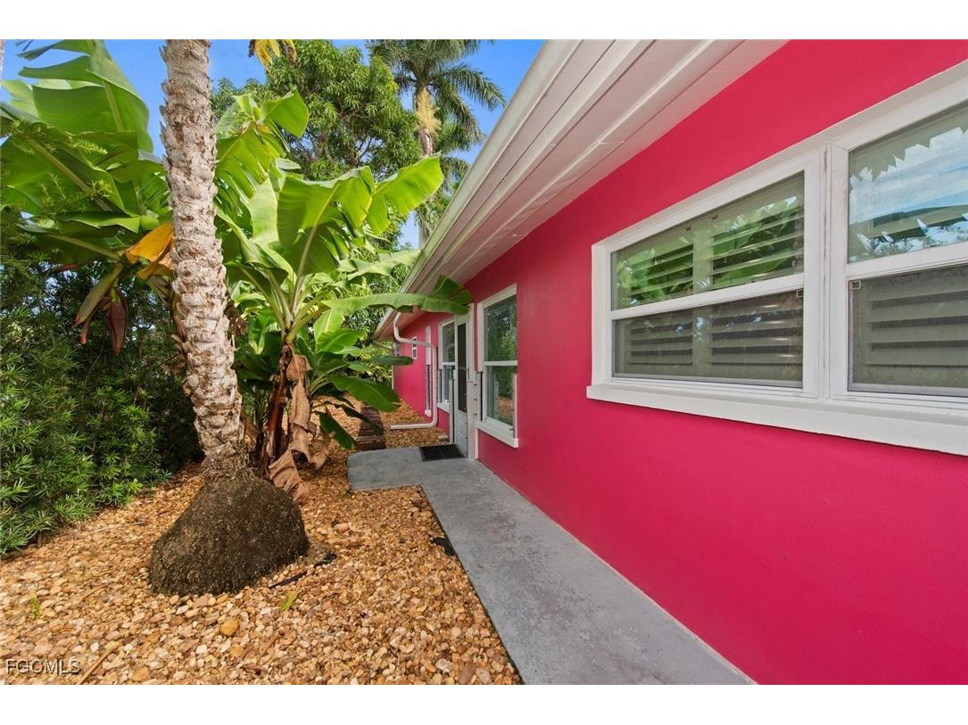 1771 Coral Way North Fort Myers FL 33917 2025007290 image29