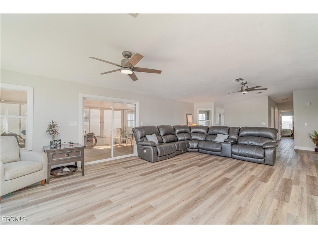 17711 Canal Cove Court Fort Myers Beach FL 33931 2025017050 image11