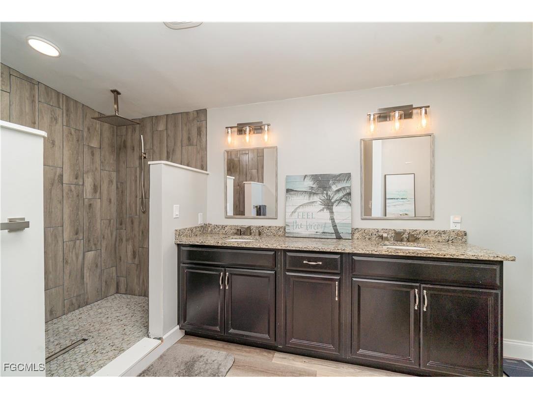 17711 Canal Cove Court Fort Myers Beach FL 33931 2025017050 image14