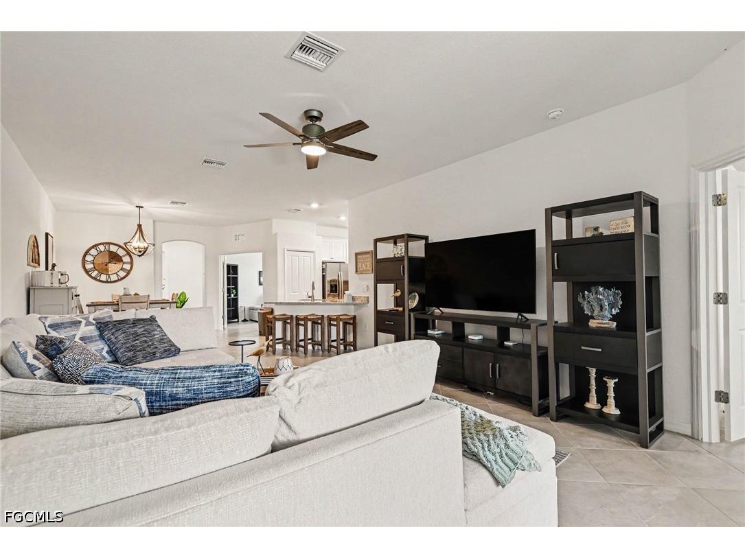 17716 Palmetto Pass Lane Punta Gorda FL 33982 2026020498 image2