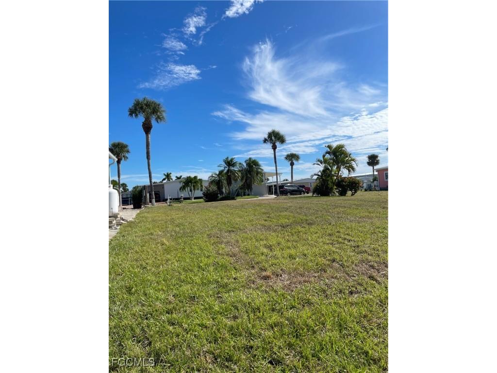 17720 Peppard Drive Fort Myers Beach FL 33931 2025016750 image3