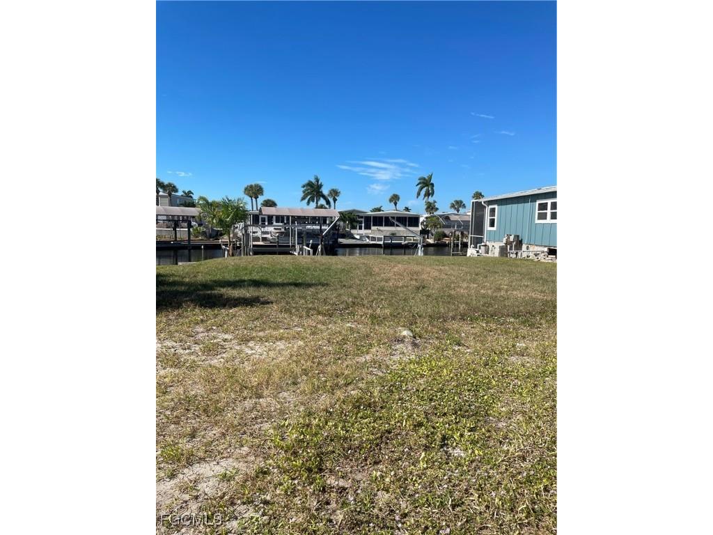 17720 Peppard Drive Fort Myers Beach FL 33931 2025016750 image4