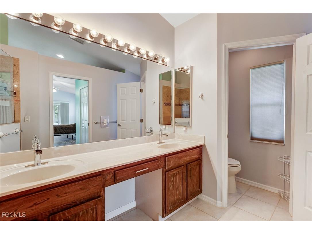 17721 Castle Harbor Drive Fort Myers FL 33967 2025007396 image22