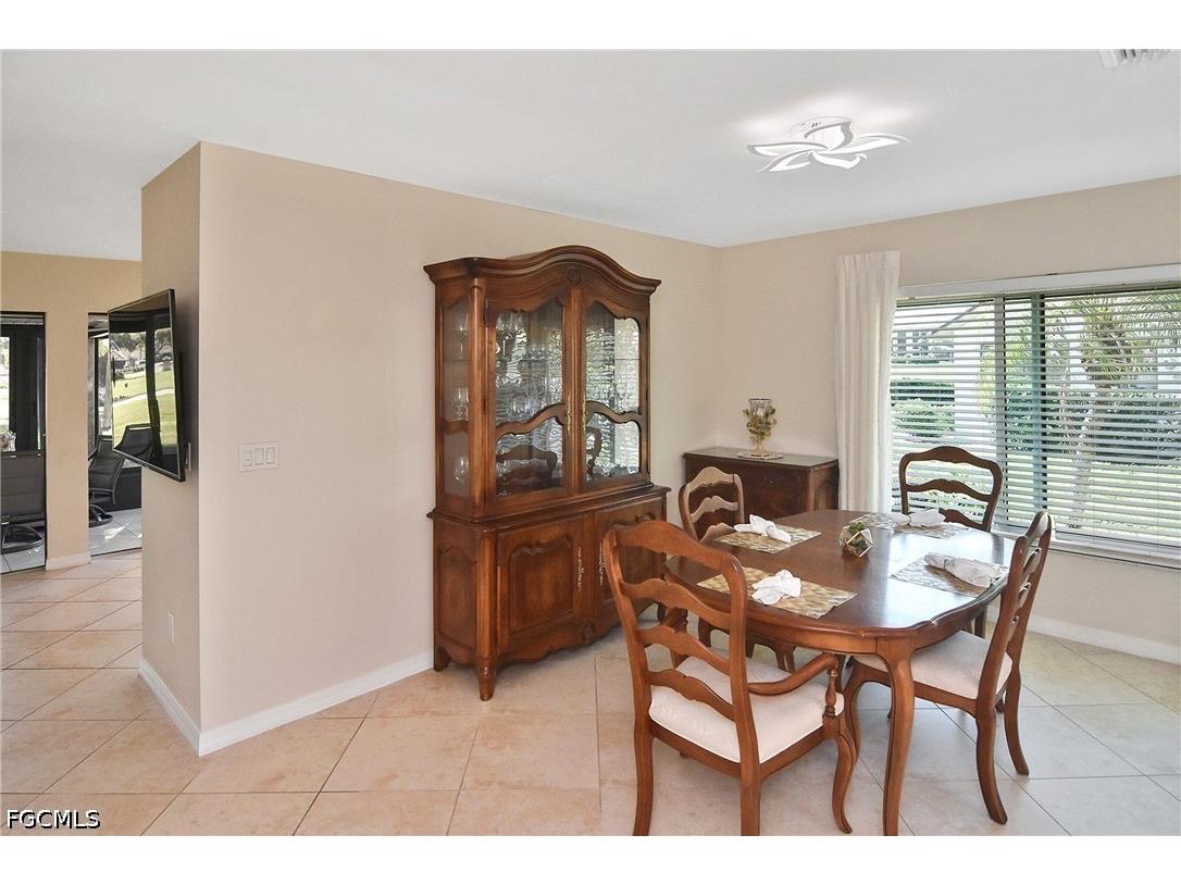 1773 Augusta Drive Fort Myers FL 33907 2026018968 image10