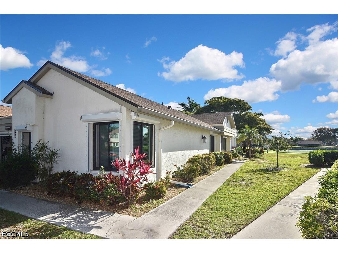 1773 Augusta Drive Fort Myers FL 33907 2026018968 image3
