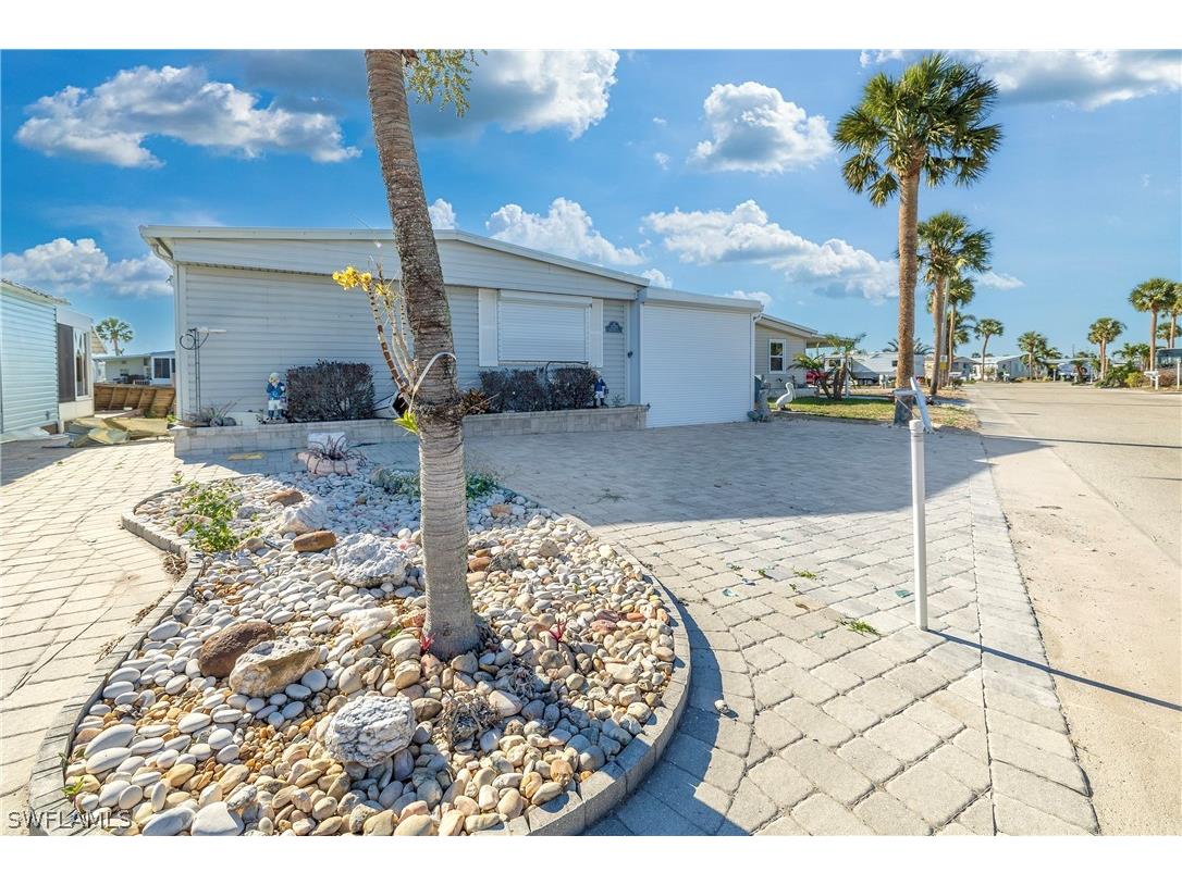 17730 Bryan Court Fort Myers Beach FL 33931 223011372 image1