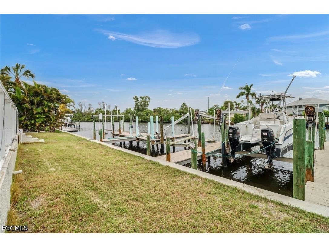 17731 Broadway Avenue Fort Myers Beach FL 33931 2026023938 image5