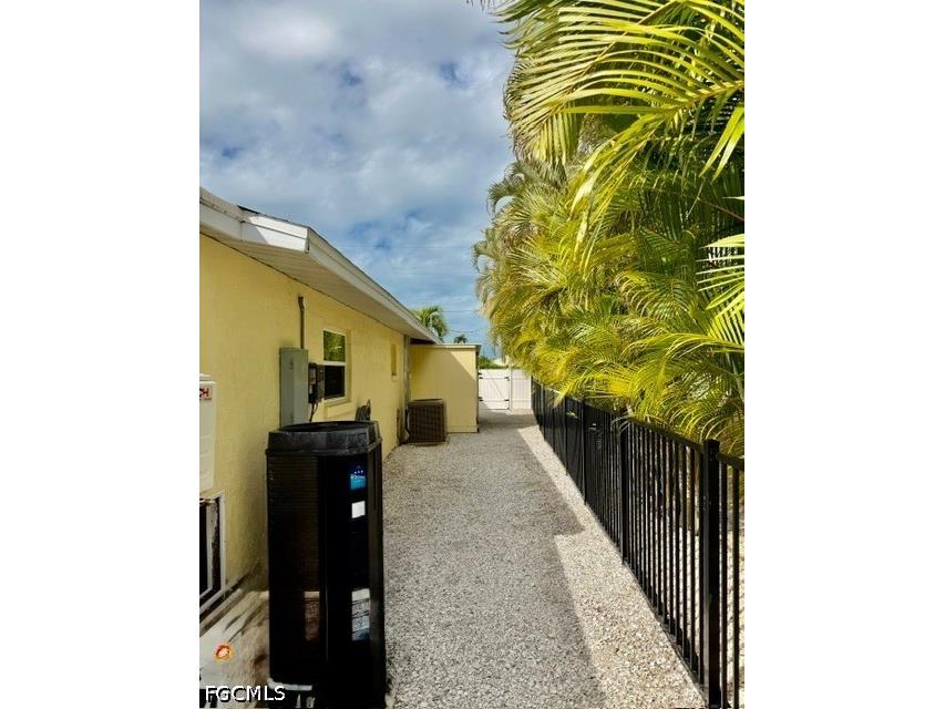 17741 Rebecca Avenue Fort Myers Beach FL 33931 2026005610 image33