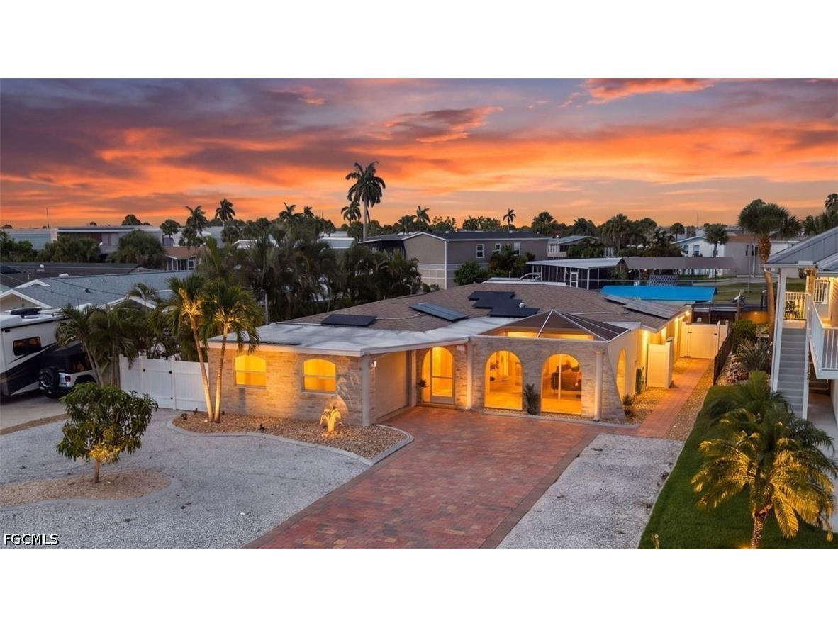 17741 Rebecca Avenue Fort Myers Beach FL 33931 2026028543 image1
