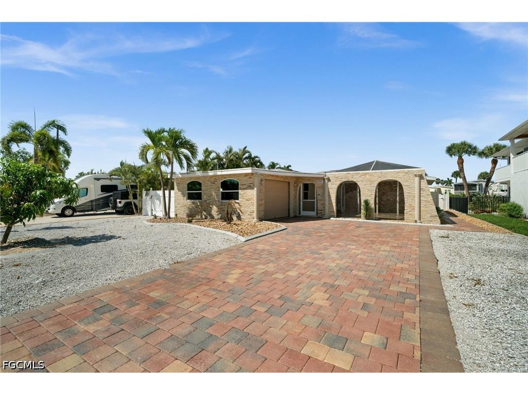 17741 Rebecca Avenue Fort Myers Beach FL 33931 2026028543 image4