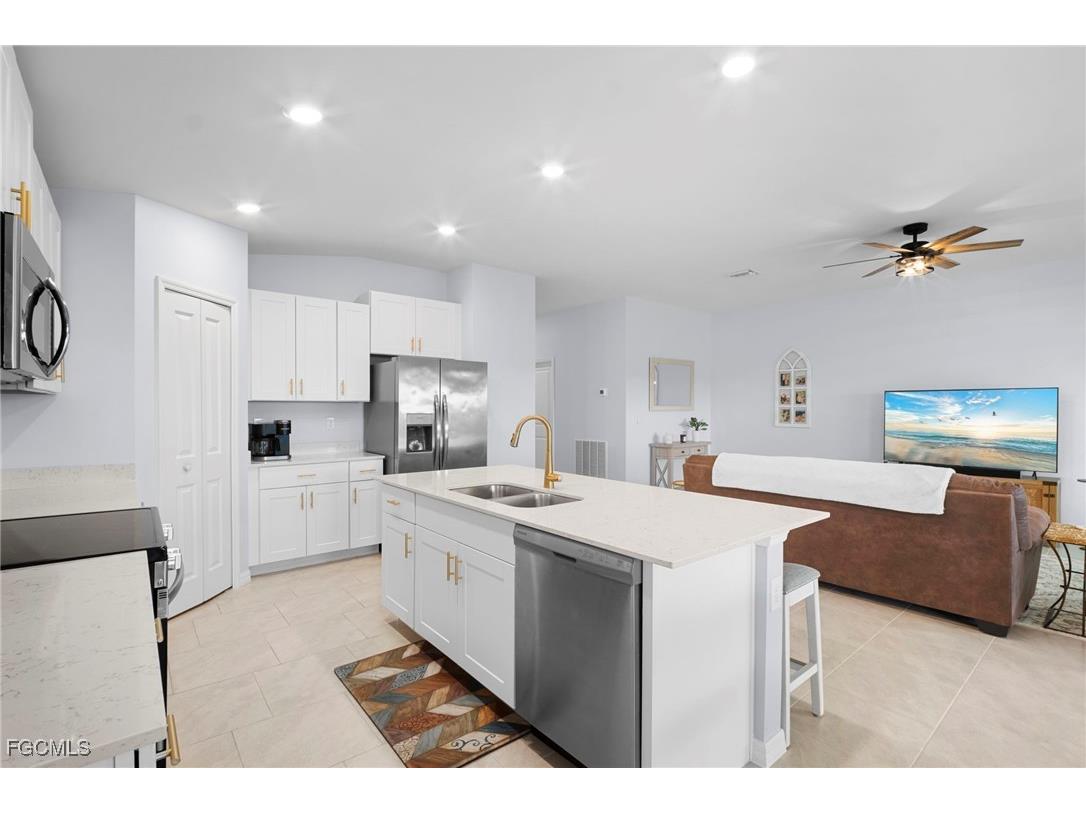 17741 Paradiso Way North Fort Myers FL 33917 2025023985 image17