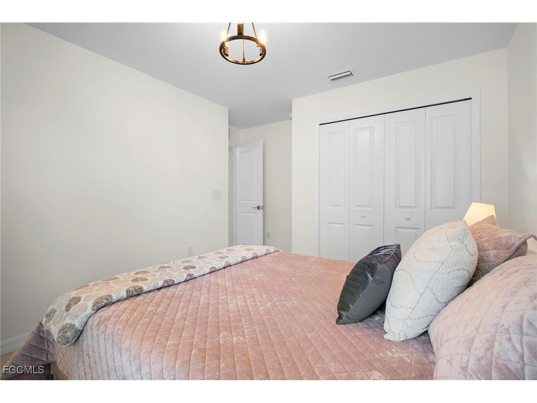 17741 Paradiso Way North Fort Myers FL 33917 2025023985 image21