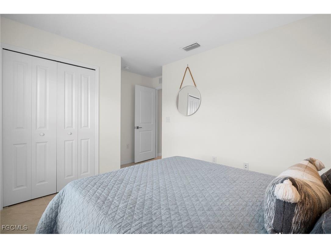 17741 Paradiso Way North Fort Myers FL 33917 2025023985 image23