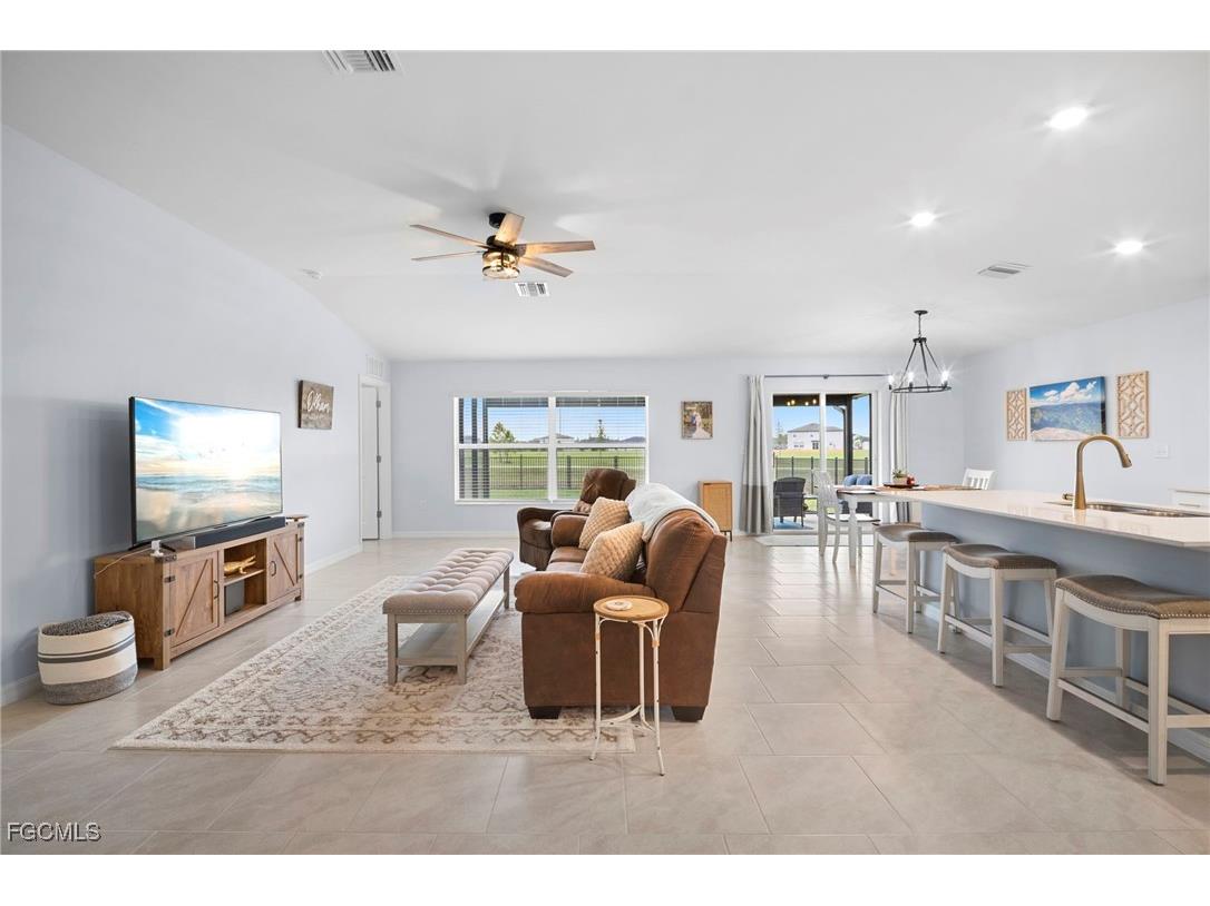 17741 Paradiso Way North Fort Myers FL 33917 2025023985 image4