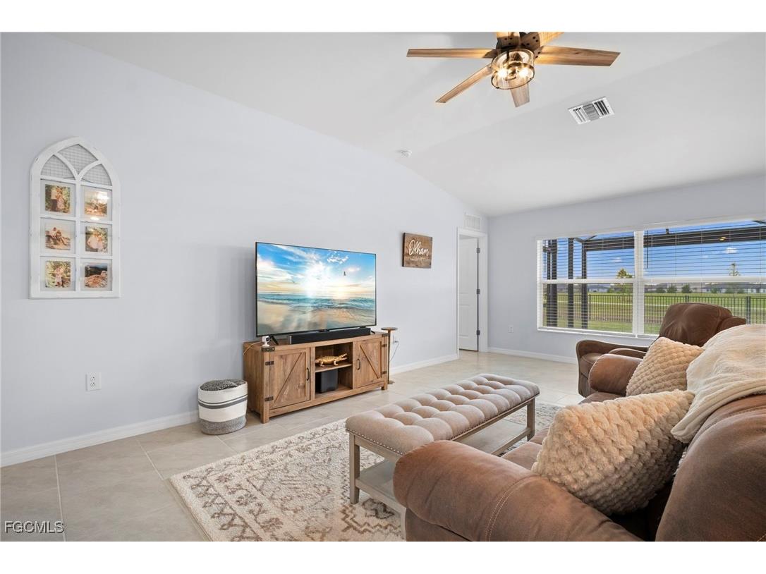 17741 Paradiso Way North Fort Myers FL 33917 2025023985 image6