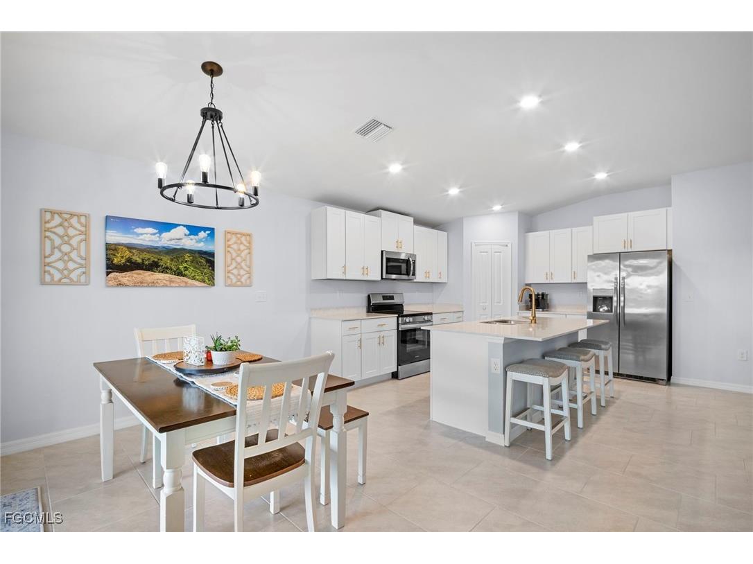17741 Paradiso Way North Fort Myers FL 33917 2025023985 image9