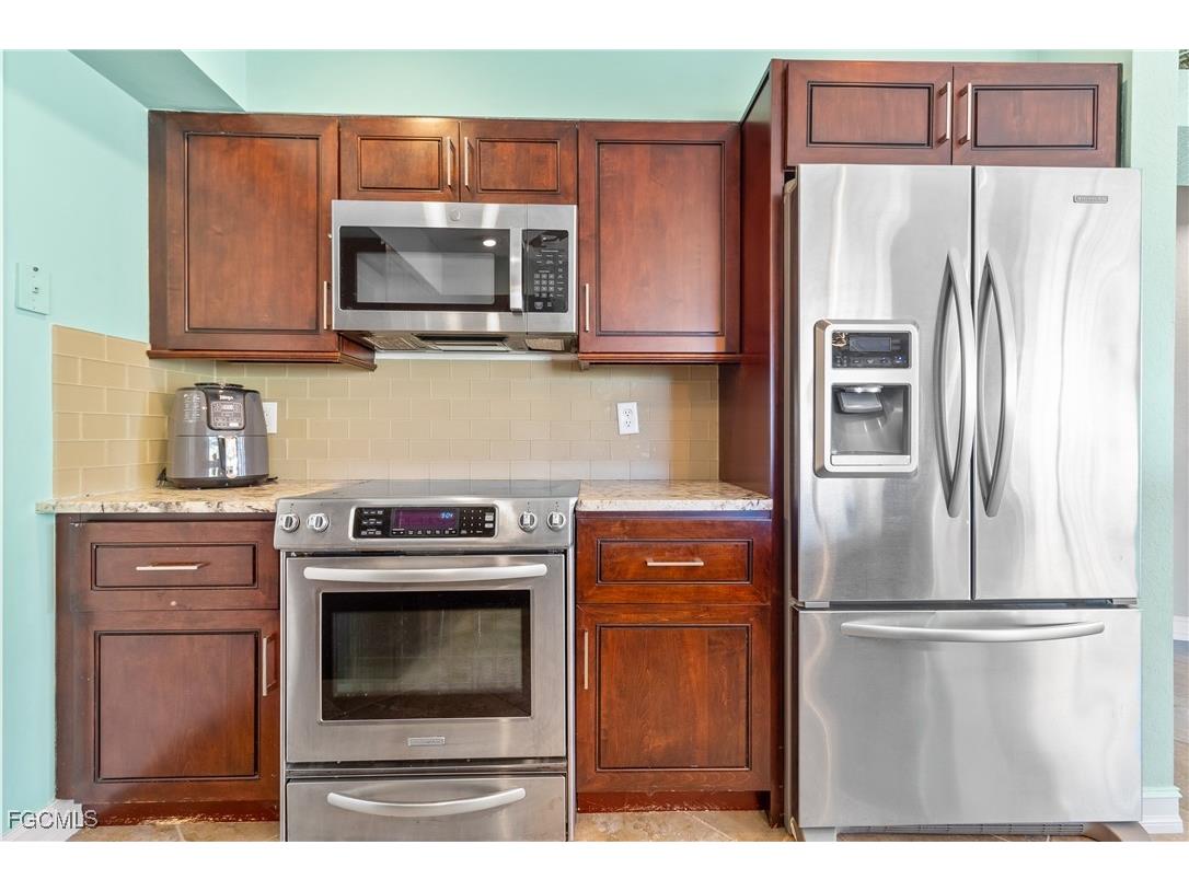 17750 Rebecca Avenue Fort Myers Beach FL 33931 2025005137 image8