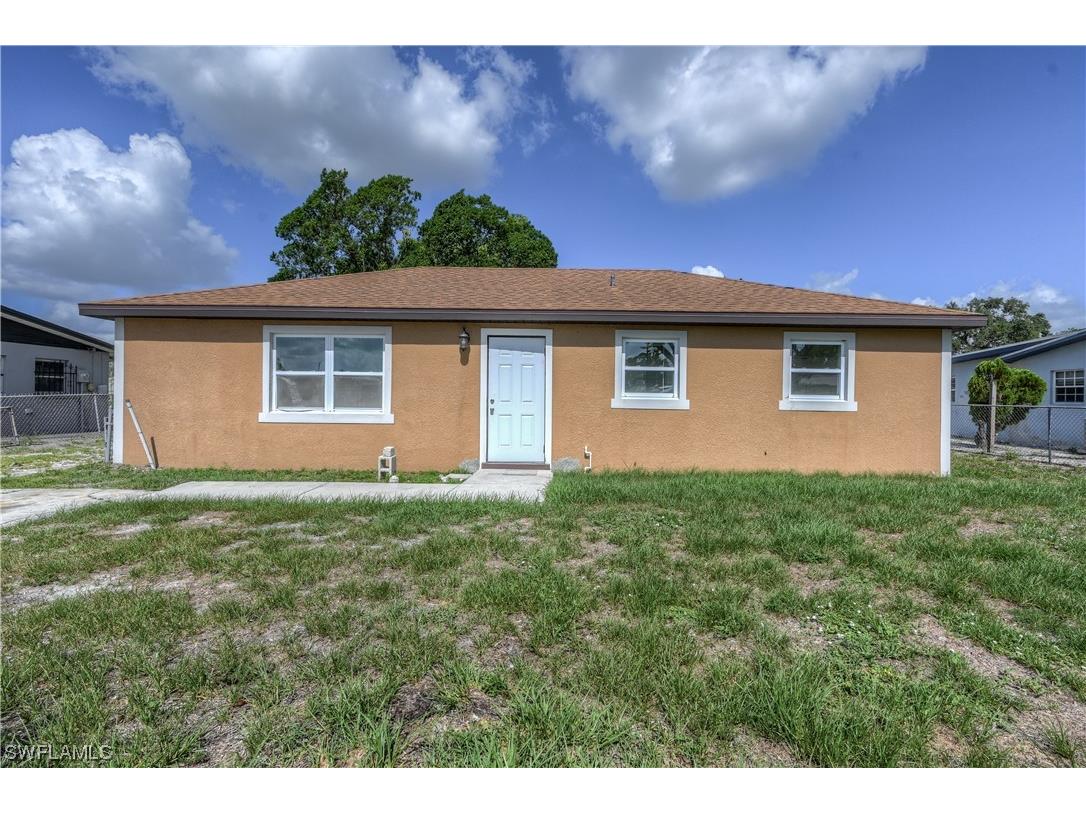 1776 Glenway Court Fort Myers FL 33916 223043979 image1