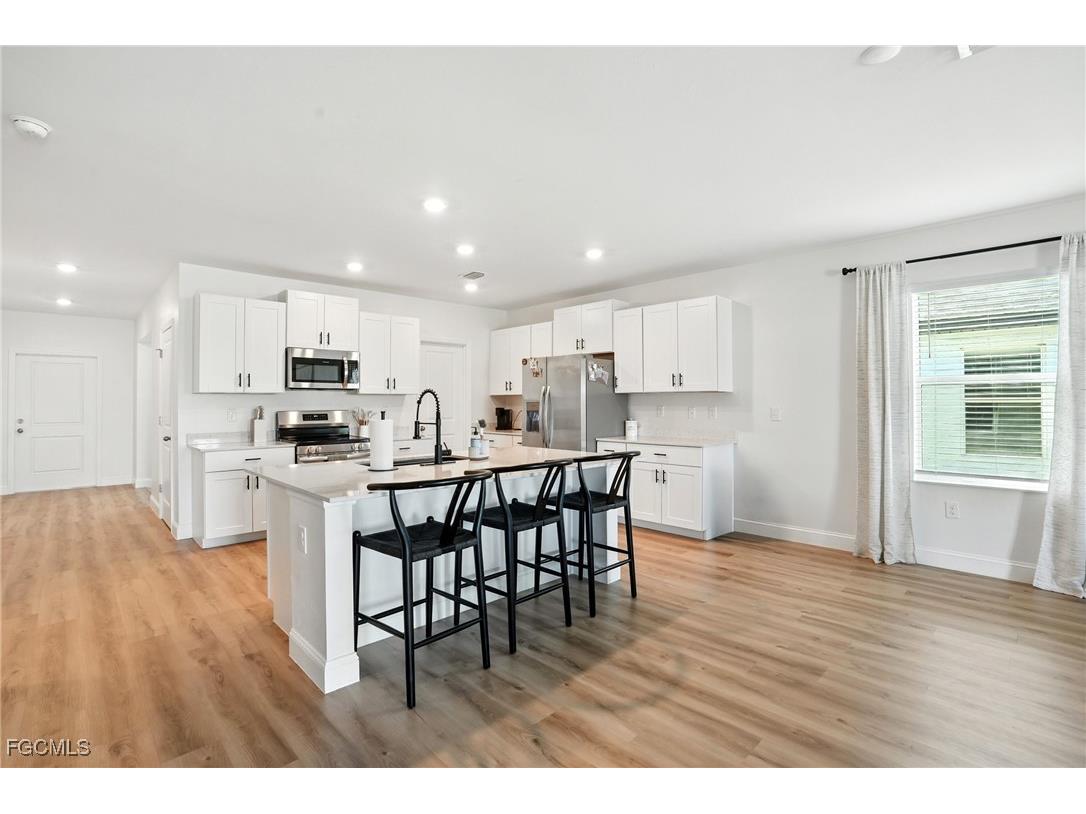 17765 Paradiso Way North Fort Myers FL 33917 2025006908 image10