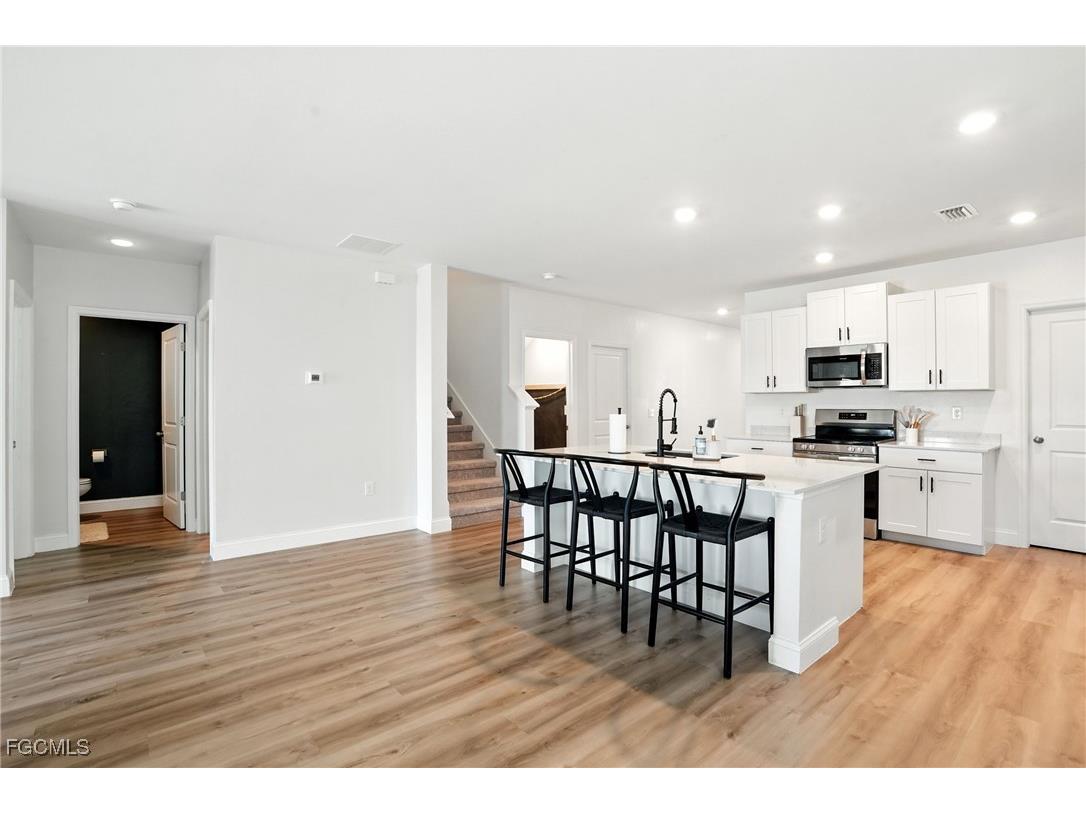 17765 Paradiso Way North Fort Myers FL 33917 2025006908 image11