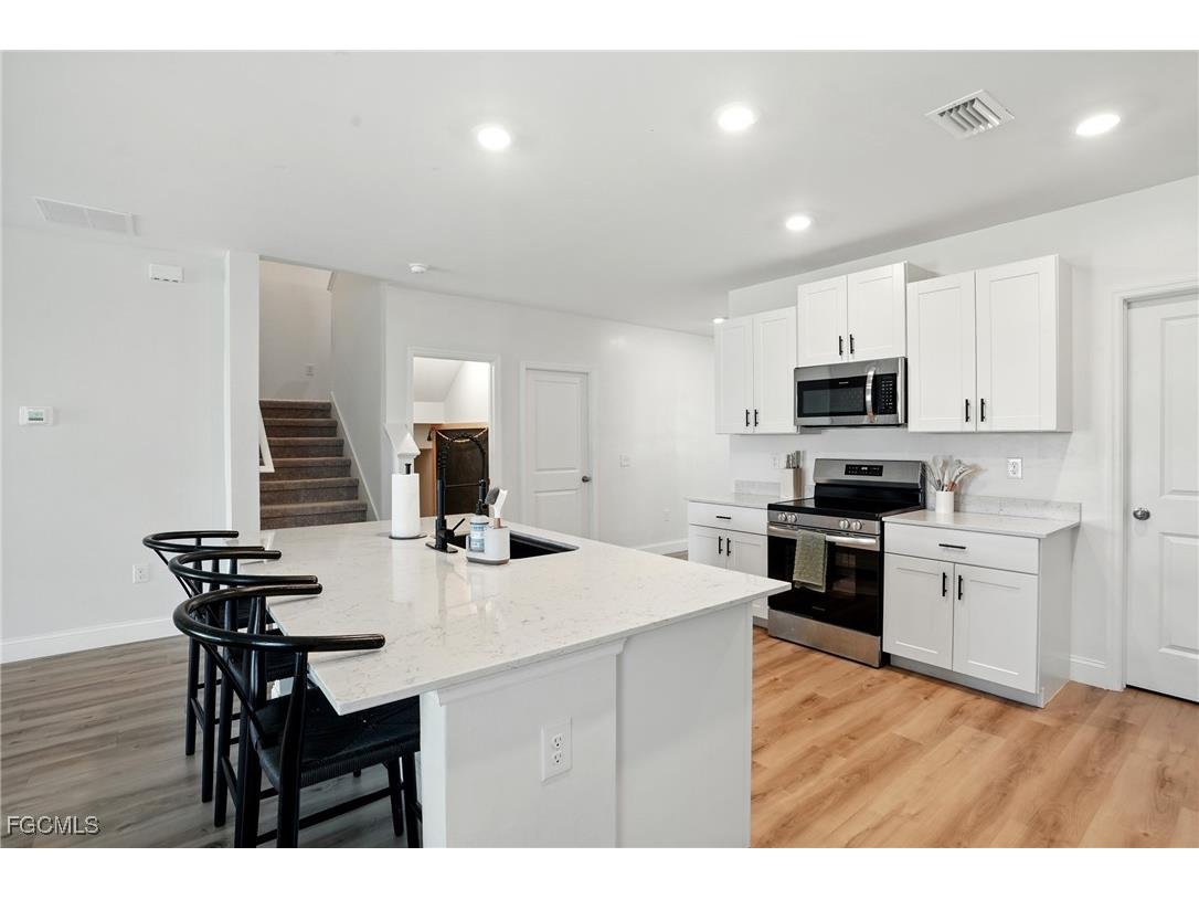 17765 Paradiso Way North Fort Myers FL 33917 2025006908 image12