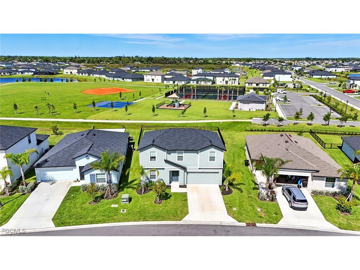 17765 Paradiso Way North Fort Myers FL 33917 2025006908 image3