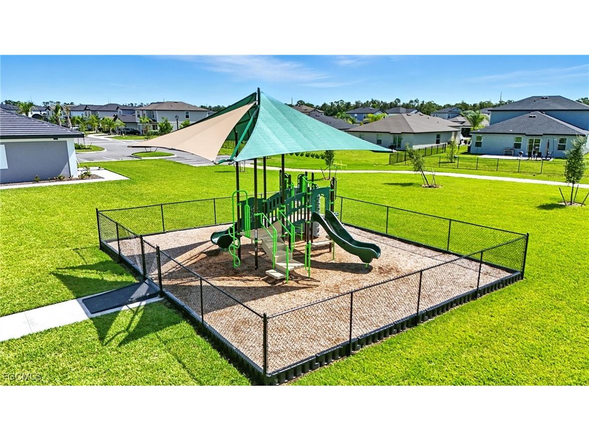 17765 Paradiso Way North Fort Myers FL 33917 2025006908 image37