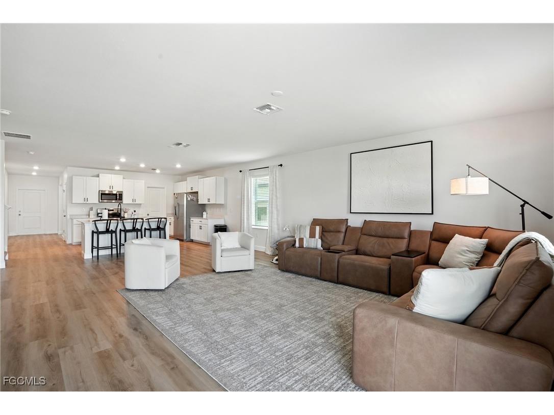 17765 Paradiso Way North Fort Myers FL 33917 2025006908 image6