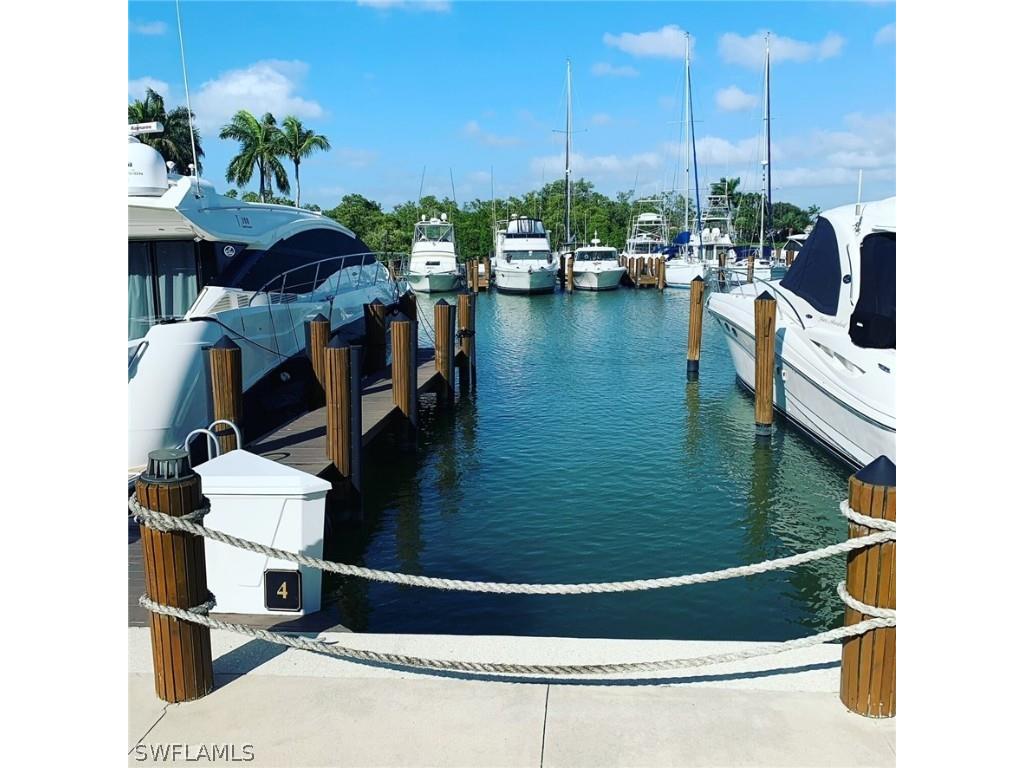 1777 Gulfstar Drive S Naples FL 34112 224041846 image1