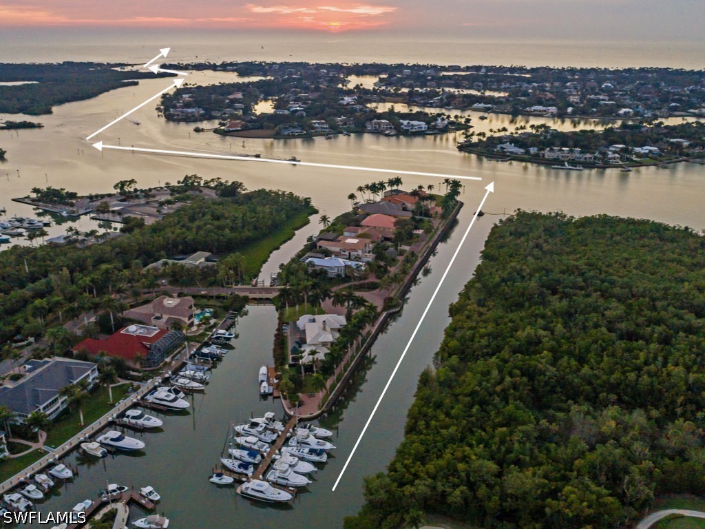 1777 Gulfstar Drive S Naples FL 34112 226012985 image2