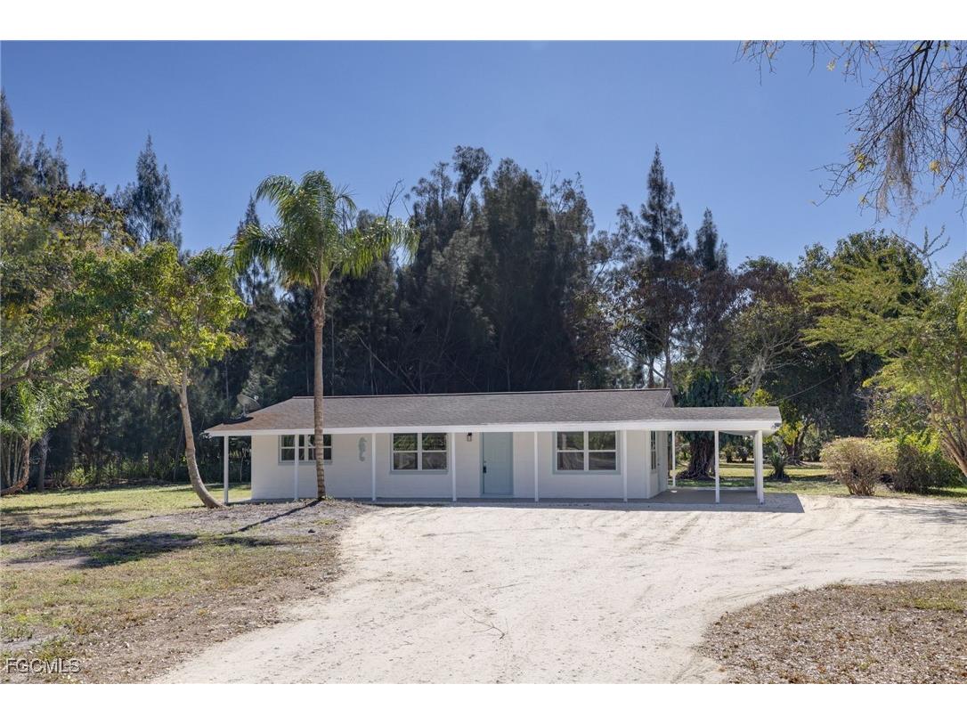17770 Palm Beach Boulevard Alva FL 33920 2025026440 image32