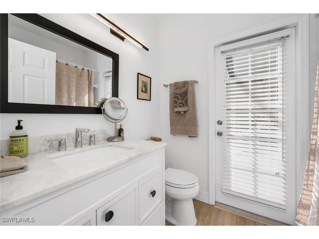 1778 Marsh Run Naples FL 34109 225078591 image12