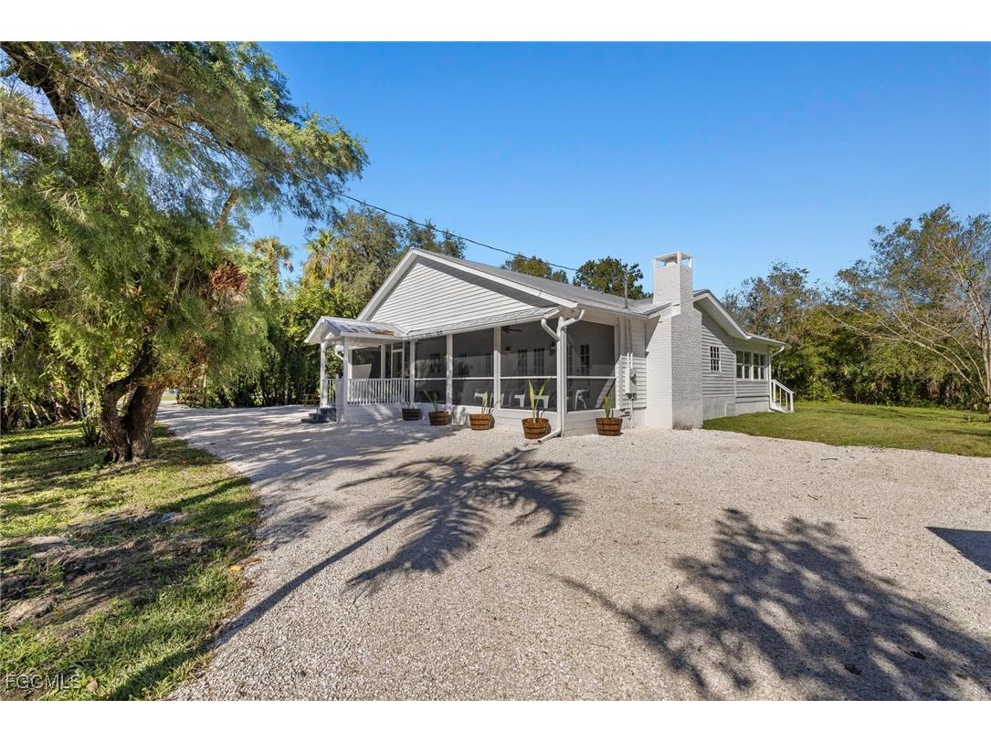 17780 Caloosa Road Alva FL 33920 2025011781 image1