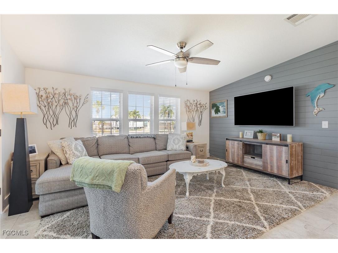 17780 Stevens Boulevard Fort Myers Beach FL 33931 2025011028 image5