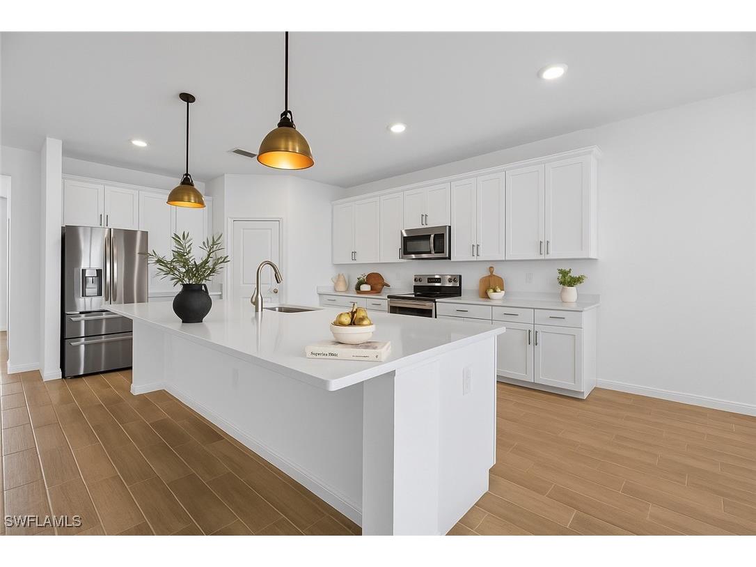 1779 Hagen Court Naples FL 34120 225081191 image1